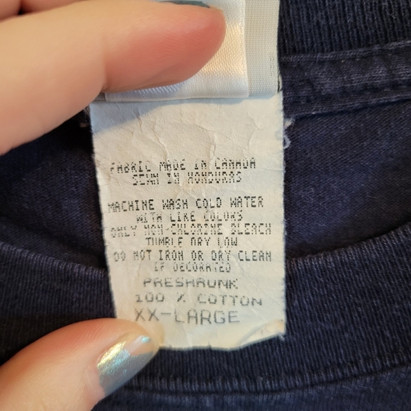 Vintage Winnie The Pooh NYC Navy Tee Shirt - Picture 6 of 6